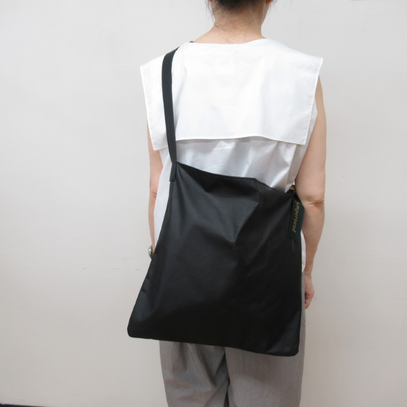 Ampersand レザーワンストラップショルダーバッグ　BK 【日本製】